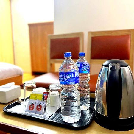 Thamel Seasons Hotel Катманду Экстерьер фото