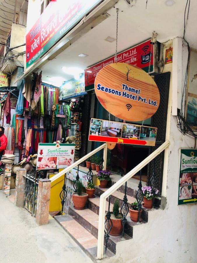 Thamel Seasons Hotel Катманду Экстерьер фото